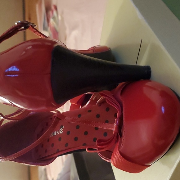 Red delicious patent leather high heels - Picture 5 of 5